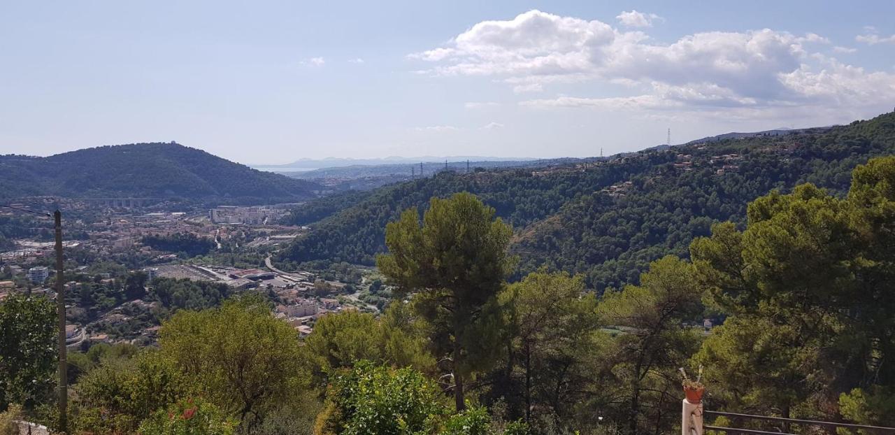 Le Chalet De La Pierreraie Cote D'Azur Piscine Terrasse Et Vue Mer Drap المظهر الخارجي الصورة